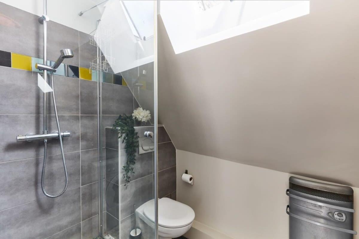 Vosges 1Br Cozy Apartment Paris Bagian luar foto