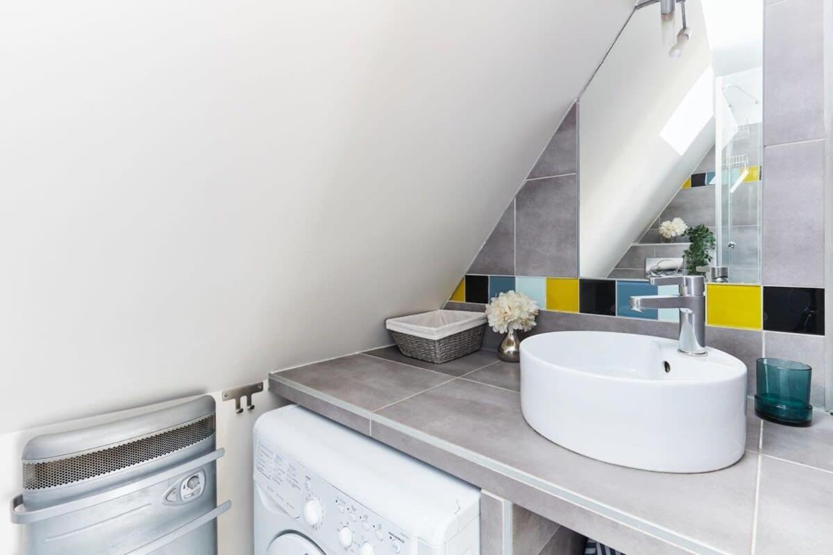Vosges 1Br Cozy Apartment Paris Bagian luar foto